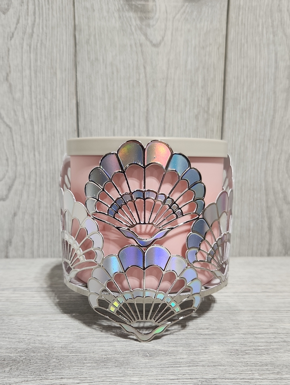 Bath & Body Works Opalescent Seashells 3-Wick Candle Holder
